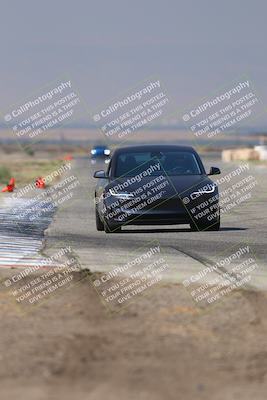 media/Sep-20-2025-Extreme Speed (Sat) [[1fcc23683c]]/Orange (Mid Intermediate)/Session 2 (Sunrise)/